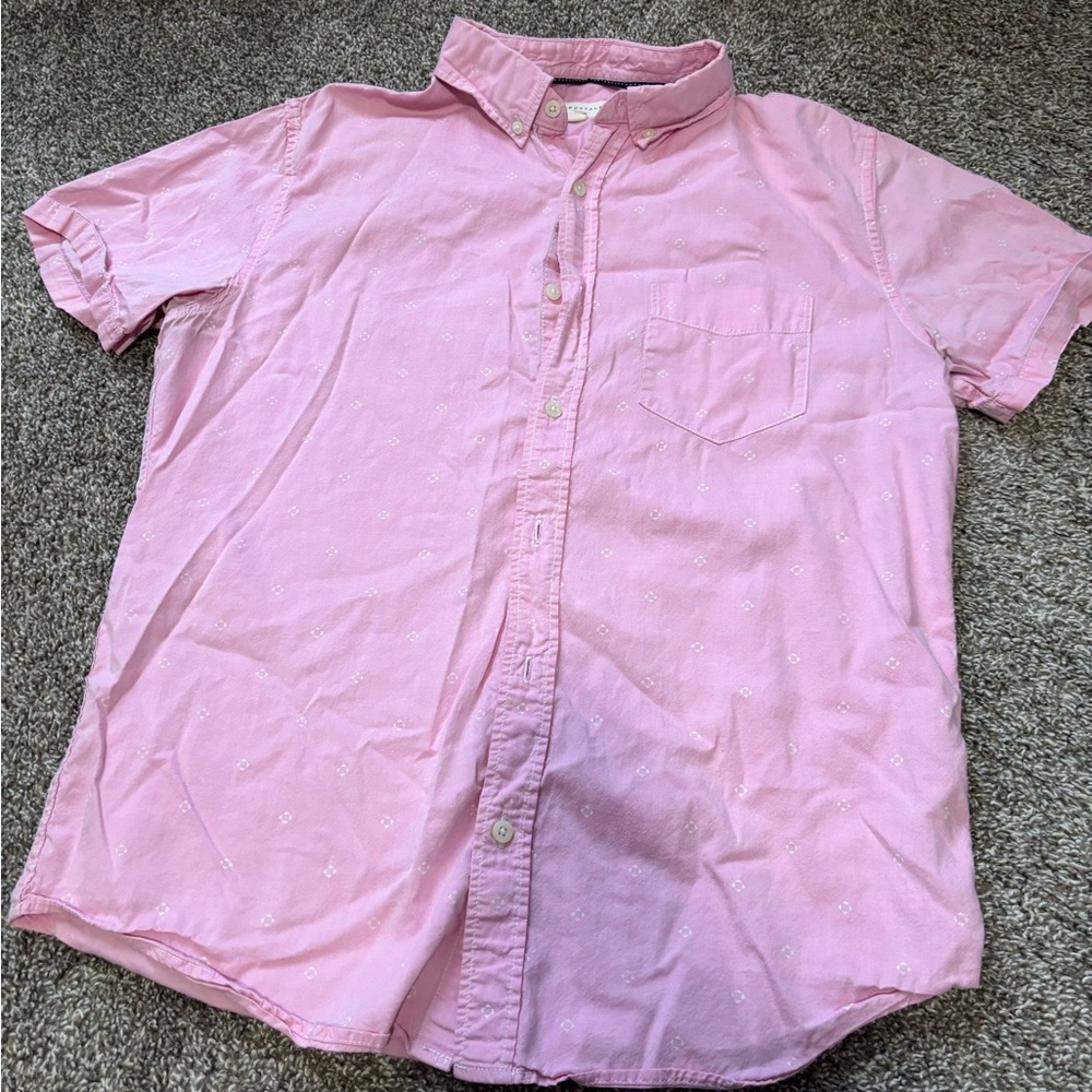 Pink men’s Aeropostale button down shirt